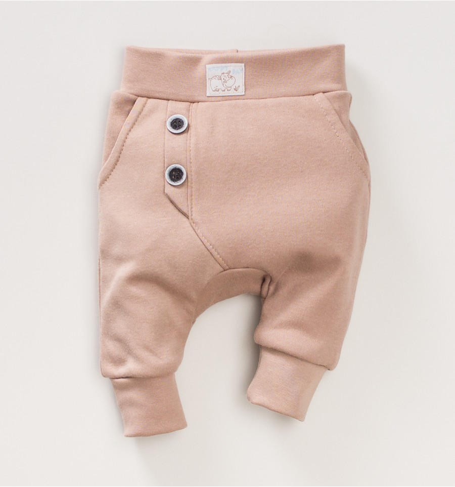 Kawowe spodnie niemowlęce ANIMALS z bawełny organicznej dla chłopca